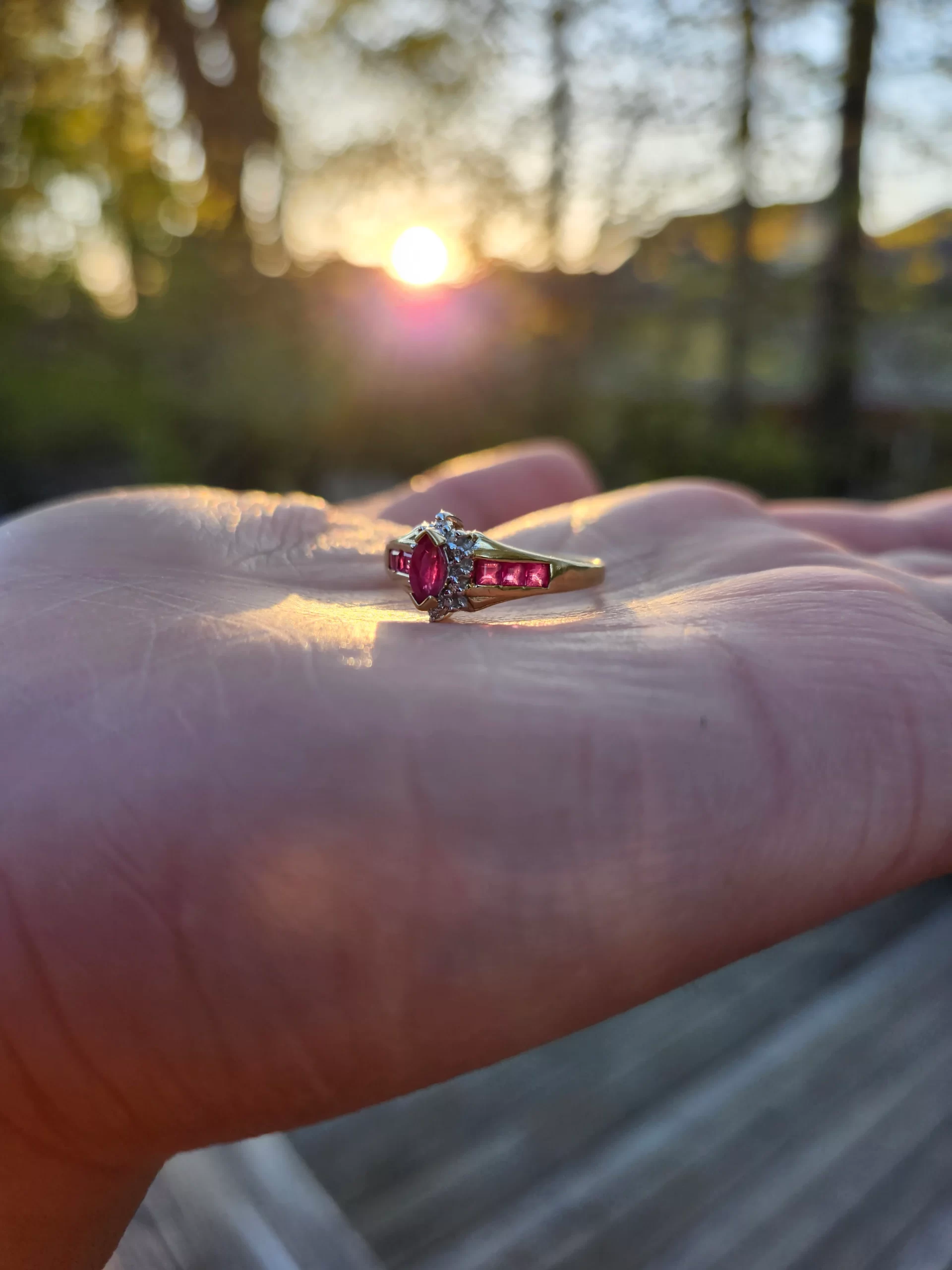 10K Pink Sapphire Statement Ring - Image 5