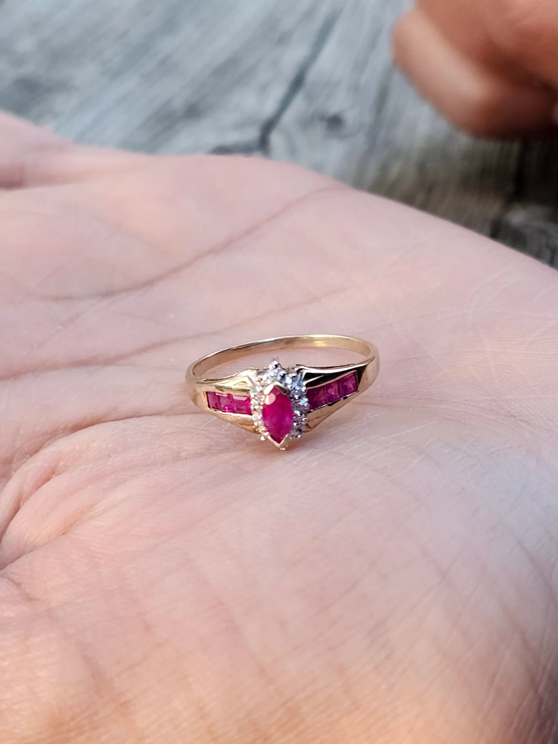10K Pink Sapphire Statement Ring