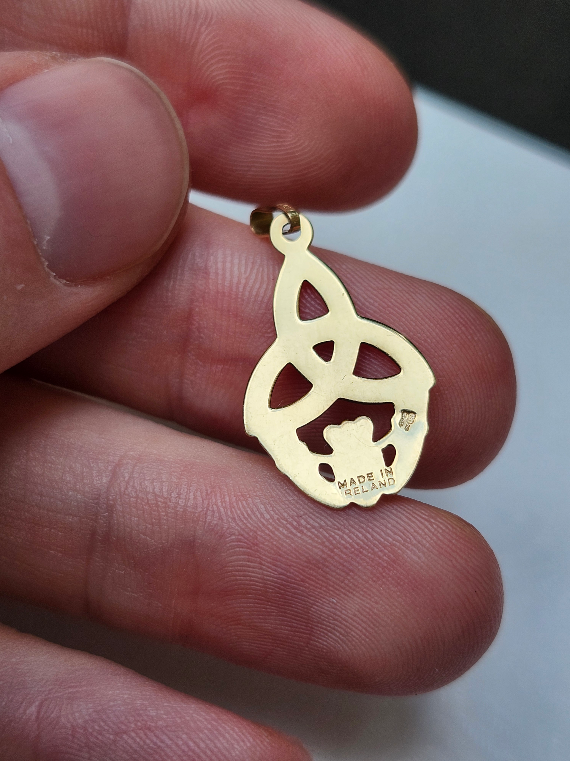 10K Gold Trinity Knot & Claddagh Pendant - Image 2