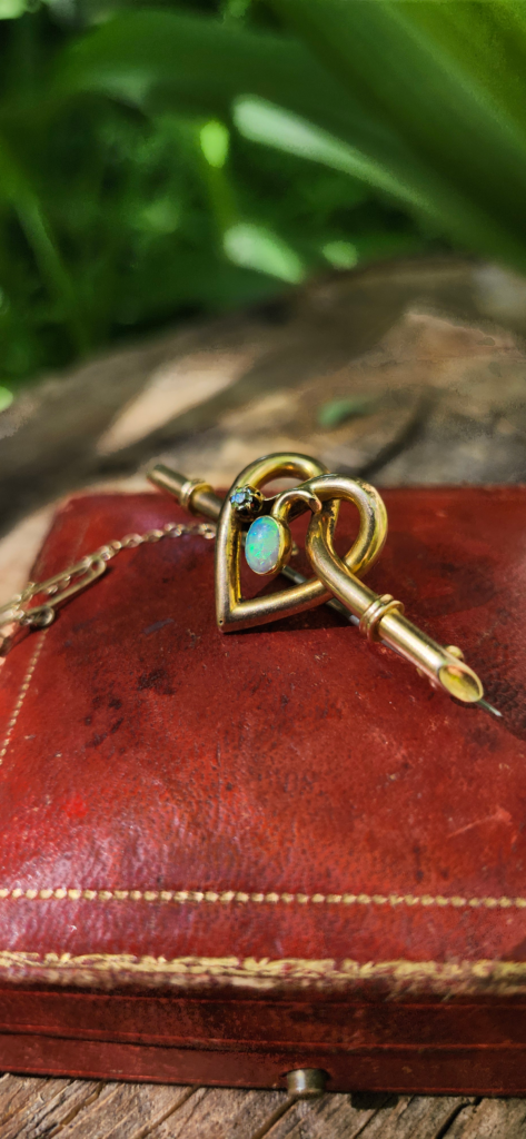 antique estate brooch