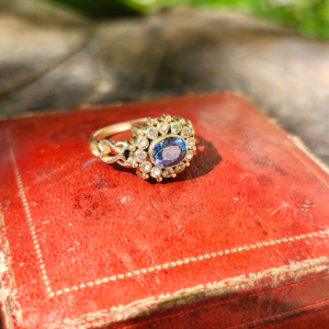 Vintage 18K Gold Vivid Cornflower Blue Sapphire Ring with Diamond Halo