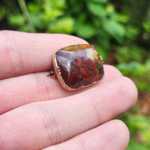 9ct Gold Victorian Moroccan Seam Agate Brooch