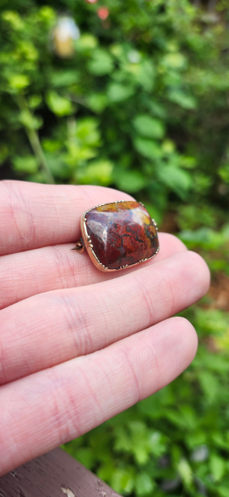 9ct Gold Victorian Moroccan Seam Agate Brooch